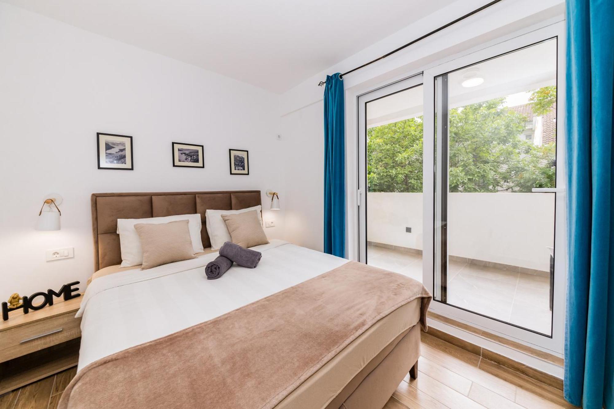 Paun Apartment コトル エクステリア 写真