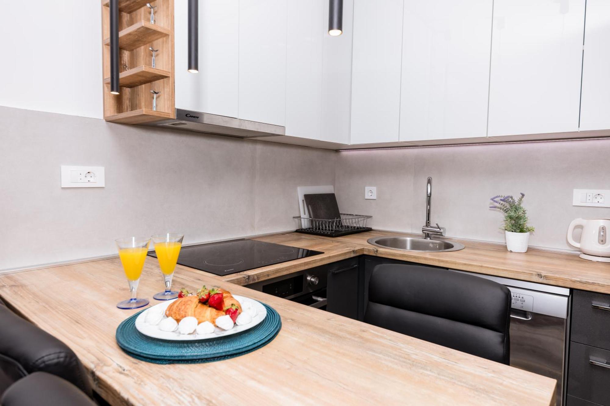 Paun Apartment コトル エクステリア 写真